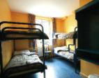 4 bed room