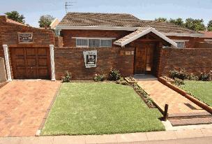 Thuto's B&B in Soweto
