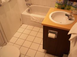 Studio 4 - 2 Beds