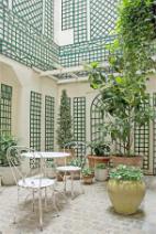 private inner court