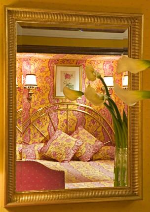 classic bed room