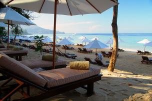 Catch Club Beach