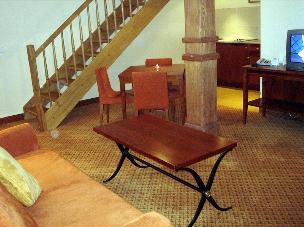 Gallery/living room&kitchenette