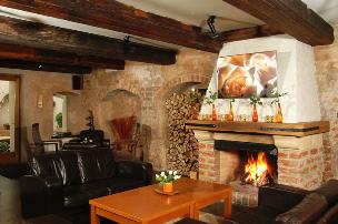 Lobby bar
