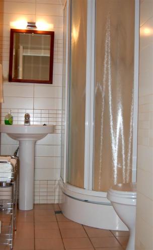 Bathroom (shower, WC)