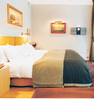 Captain's Deluxe Room