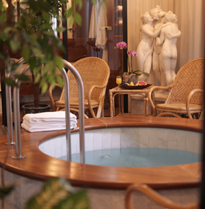 Victory Hotel relax
