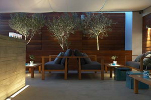 air lounge pool bar