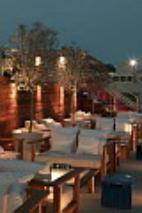 air lounge pool bar