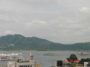 PICHOLA LAKE FROM ROOF TOP