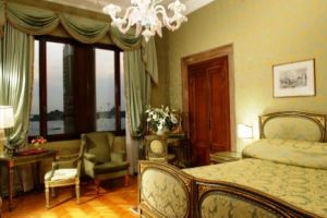 Lagoon View Deluxe Double Room