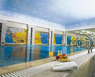 INDOOR SWIMMING POOL