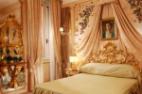 Venetian Style Deluxe double Room