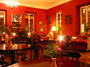 The Globe Bar