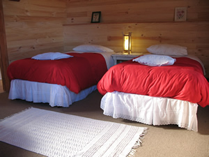 private room- twin box-spring beds ensuite