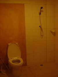 We choose large toilet and wash basin for the comfort of our guests.