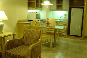 Regency Suite Kitchenette