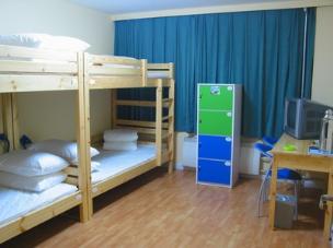 Mixed four-bed dorm