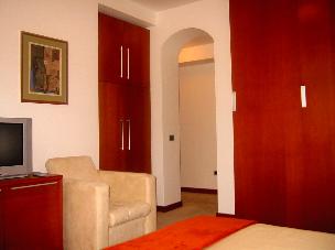 Queen size bed / room