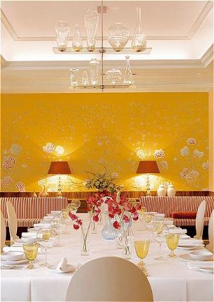 Quadriga Lounge Salon Platini