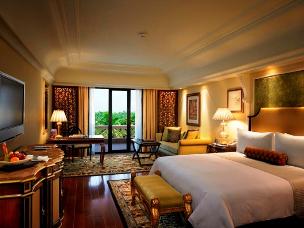 Royal Premiere Room