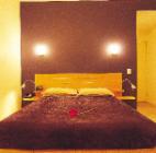 4 star hotel room