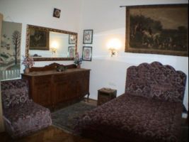 Gari_a_Room