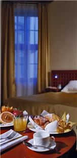 Domina Inn Fiesta room 02