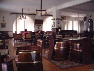 Barrel Bar