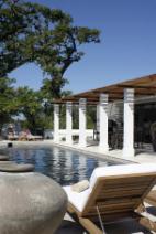 Pool Bar