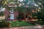 Africazimtravel teak lodge