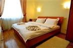 Kiev Central Apartment