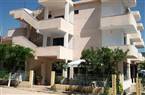 Tani's Bar & Guesthouse