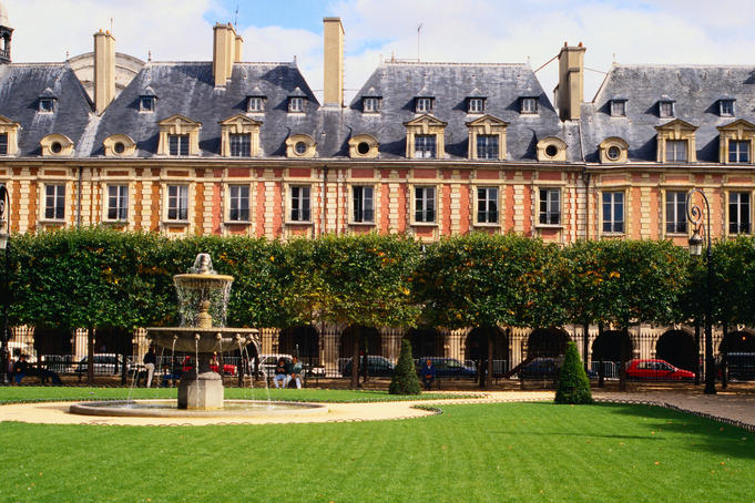 The fountain and gardens in front of Place de Vosges - Paris, Ile-de-France