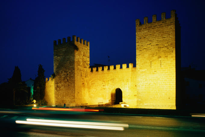 16th century gate and walls.