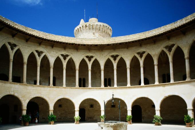 Castell de Beliver, 14th century castle set in parklands, circular courtyard.