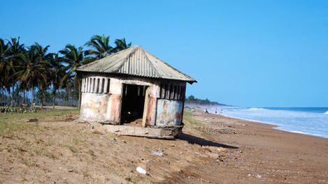 Voodoo hut, Benin
