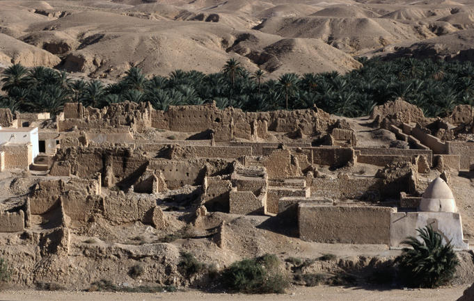 Tunisia: travel books to read before you go