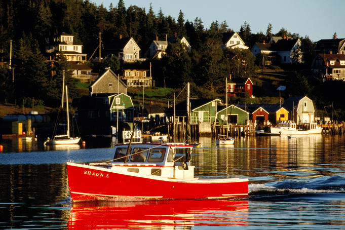 Lobster boat leaving port.