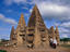 women entering banco mosque, Côte d’Ivoire