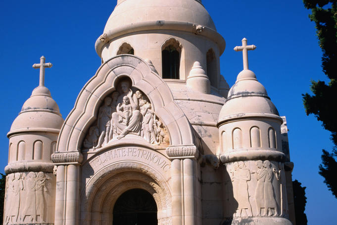 Cemetery detail of Petrinovic mausoleum.