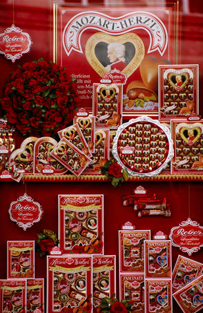 Mozart chocolates store window display at Alter Markt.