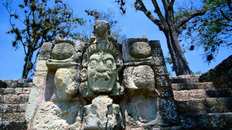 Carved face, Temple 16.