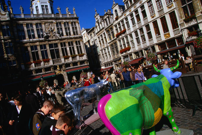 Colourful cow sculptures outside the Grand Palace.