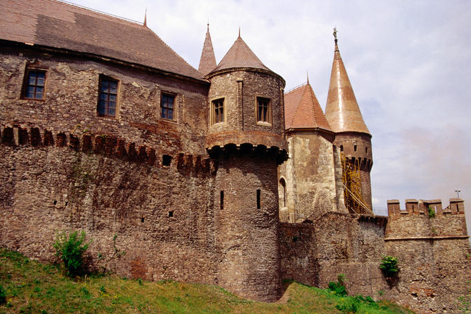 7 spookiest buildings around the world