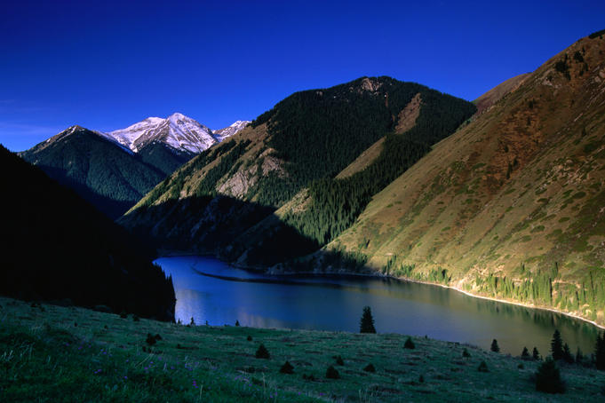 http://media.lonelyplanet.com/lpi/19297/19297-8/681x454.jpg