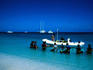 Most operators offer safe and professional dive courses - Great Barrier Reef, Queensland