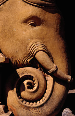 Carved stone elephant at Kelaniya Raja Maha Vihara.