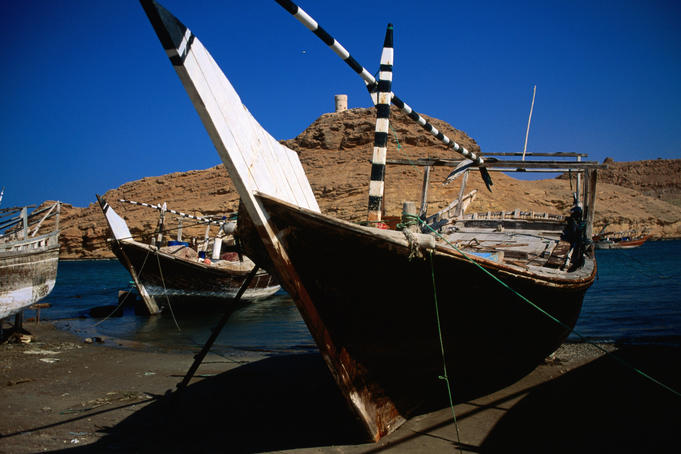 Oman, UAE & Arabian Peninsula: travel books to read before you go