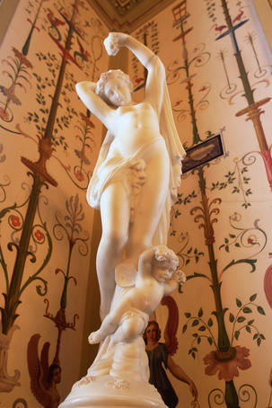Statue in Museu de Republica, Catete.